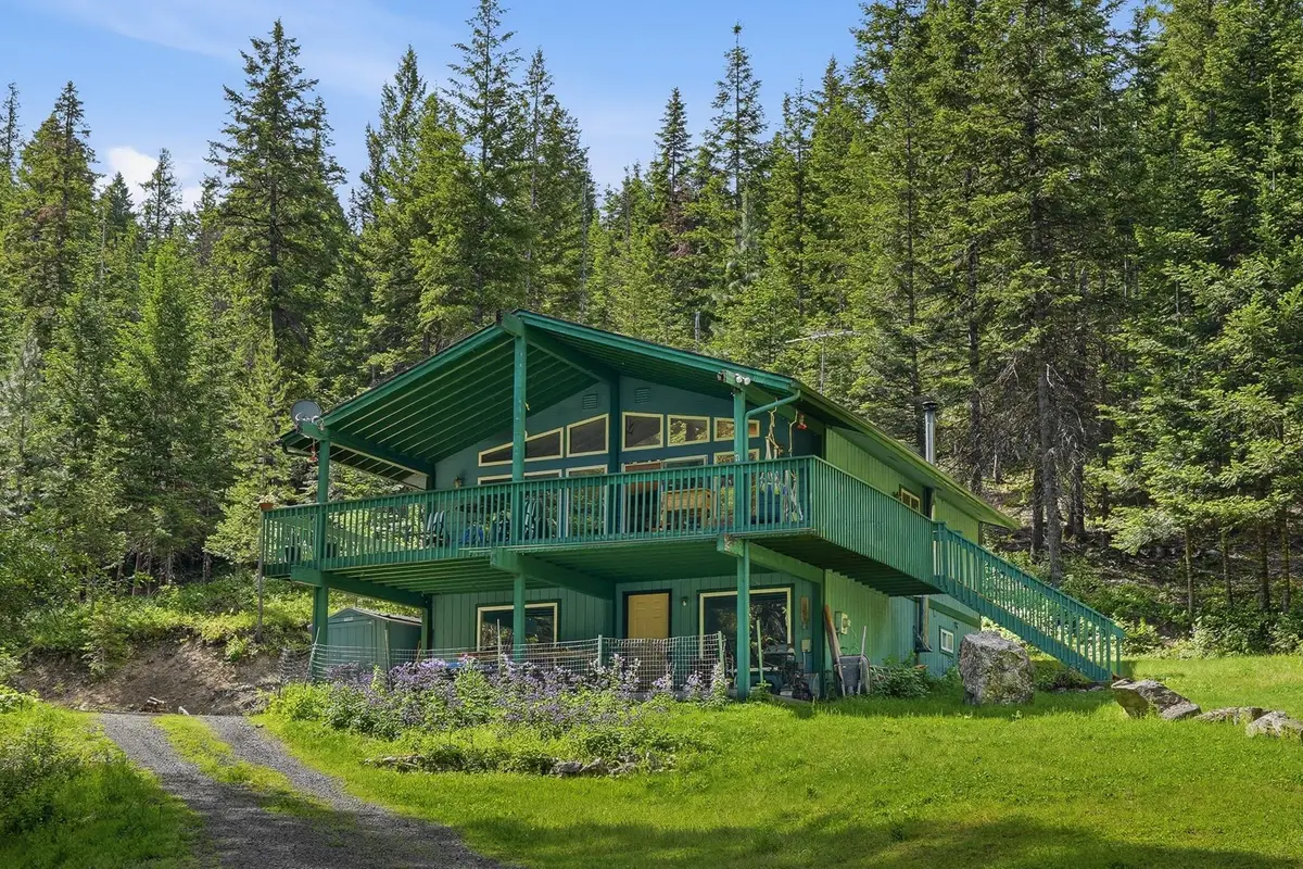 10808 E Hartley Ln, Chattaroy, WA 99003 - #1