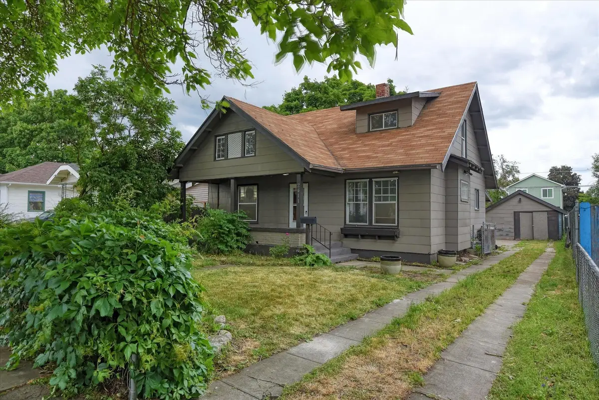 2411 E Diamond Ave, Spokane, WA 99217 - #1