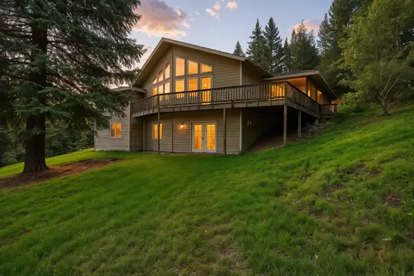 30324 N Elk Chattaroy Rd Rd, Chattaroy, WA 99003