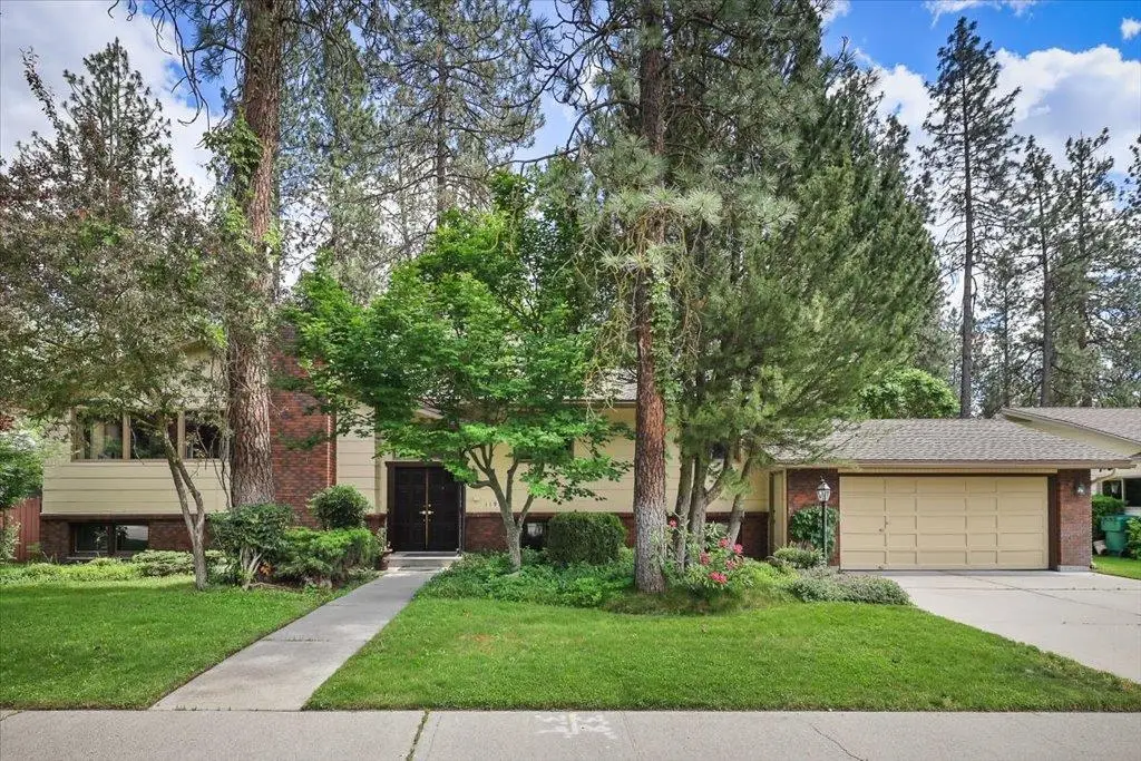 11914 N Fairwood Dr, Spokane, WA 99218 - #1
