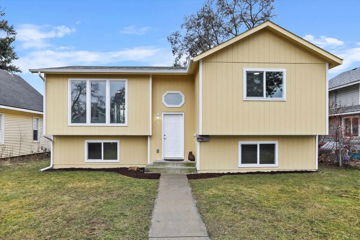 308 E Crown Ave, Spokane, WA 99205 - #1