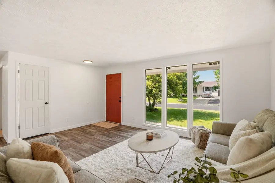 1426 E 4th St, Deer Park, WA 99004 - #3