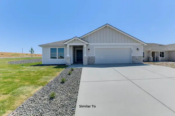 36 W 12th St, Deer Park, WA 99006