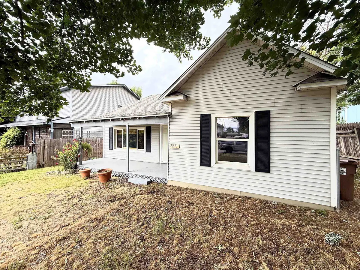 1711 E Desmet Ave, Spokane, WA 99202-2727 - #1