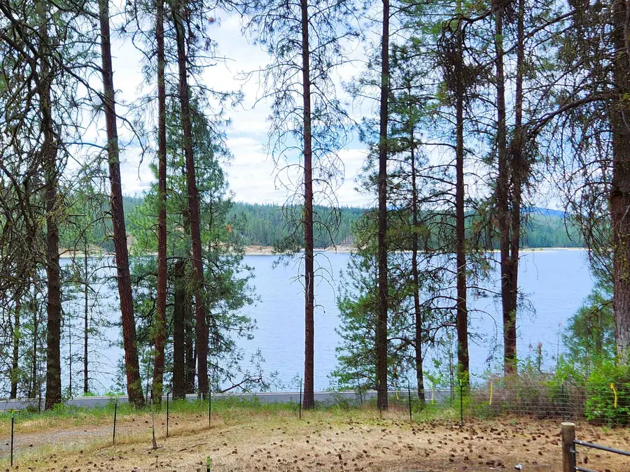 3827 B 25 S. Hwy, Gifford, WA 99131 - #2