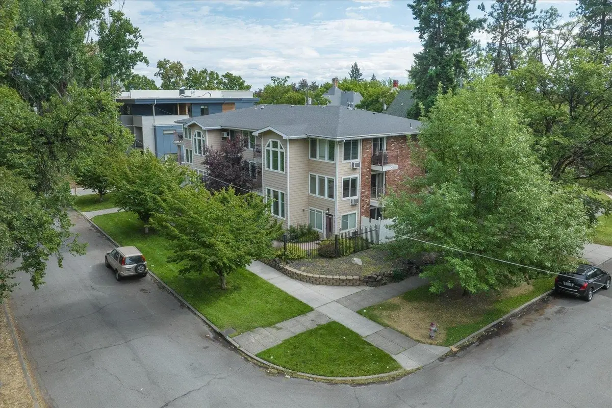 215 S Chestnut St, Spokane, WA 99201 - #1