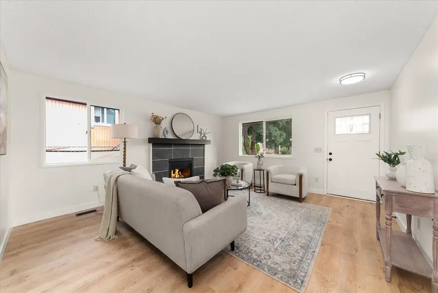 611 E Bismark Ave, Spokane, WA 99208 - #3