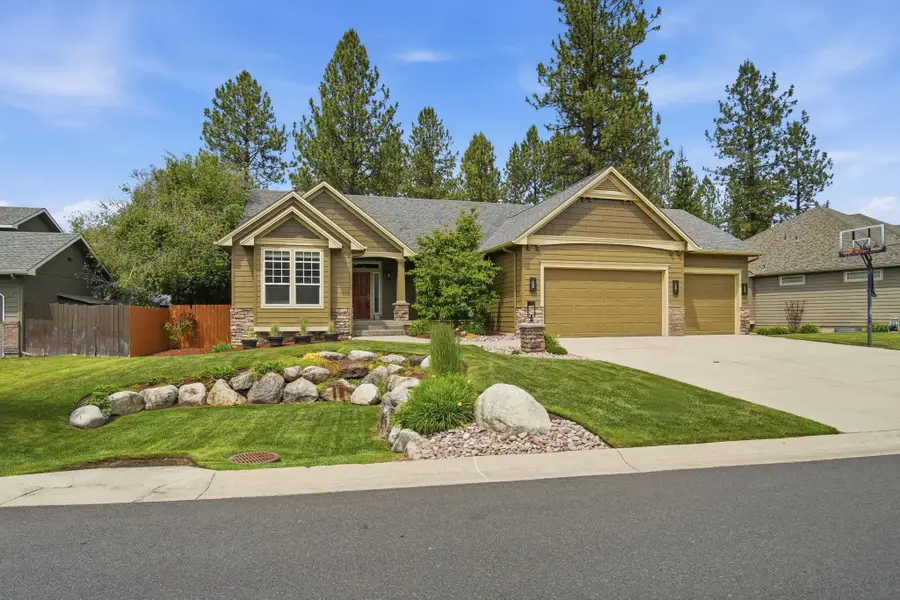 703 E Golden Rd, Spokane, WA 99208 - #2