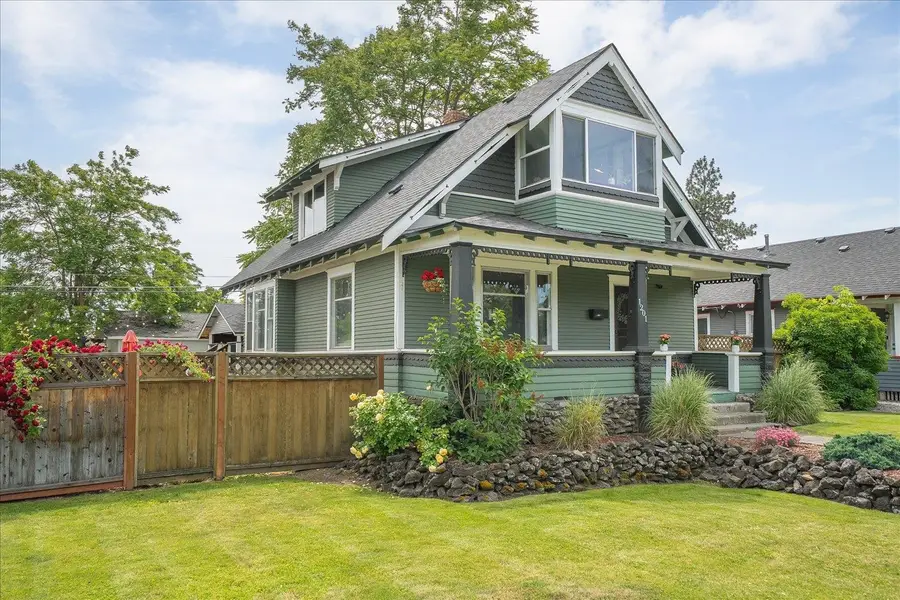 1201 W Garland Ave, Spokane, WA 99205 - #3