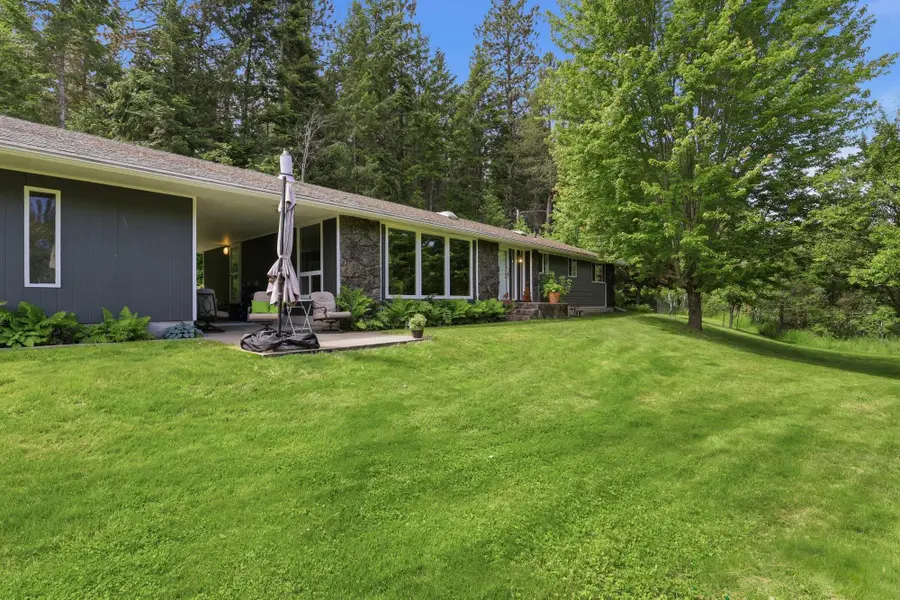 6414 East E Chattaroy Rd Rd, Chattaroy, WA 99003 - #2