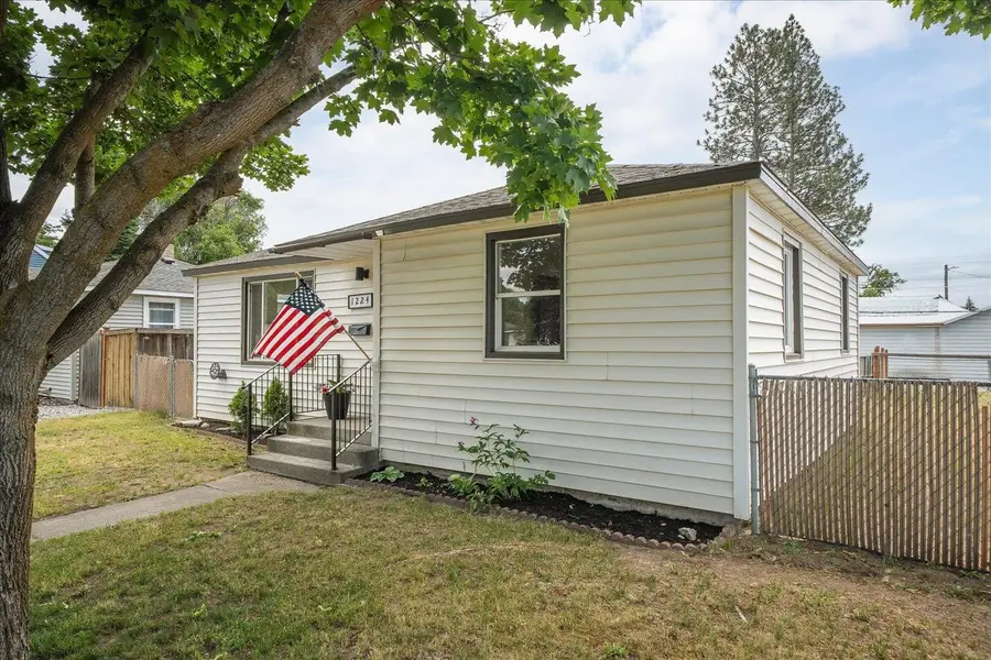 1224 E Central Ave, Spokane, WA 99208 - #3