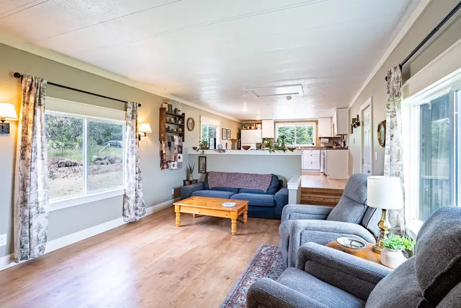 212 E Donna Ln, Colbert, WA 99005 - #2