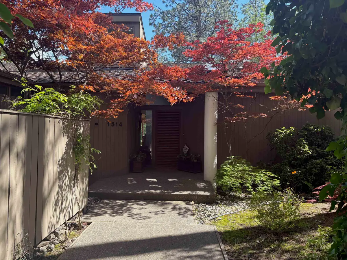 1514 E South Ridge Dr, Spokane, WA 99223 - #1