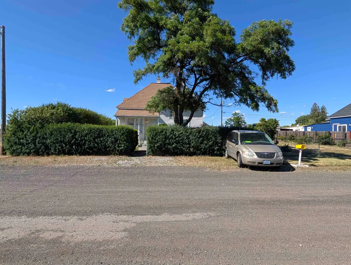 3503/3507 E Broad Ave, Spokane, WA 99217 - #1