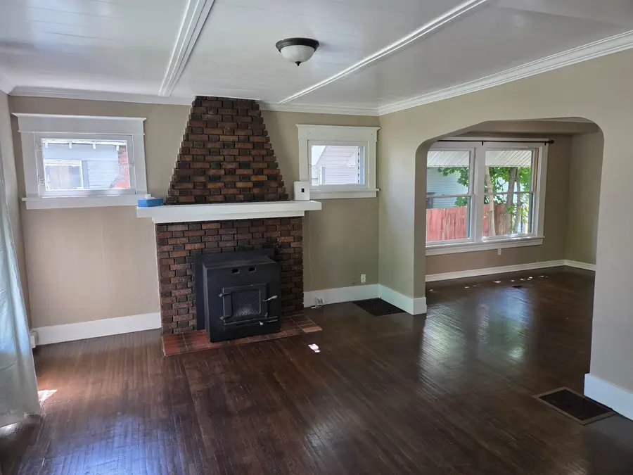 516 E Ermina Ave, Spokane, WA 99207 - #3