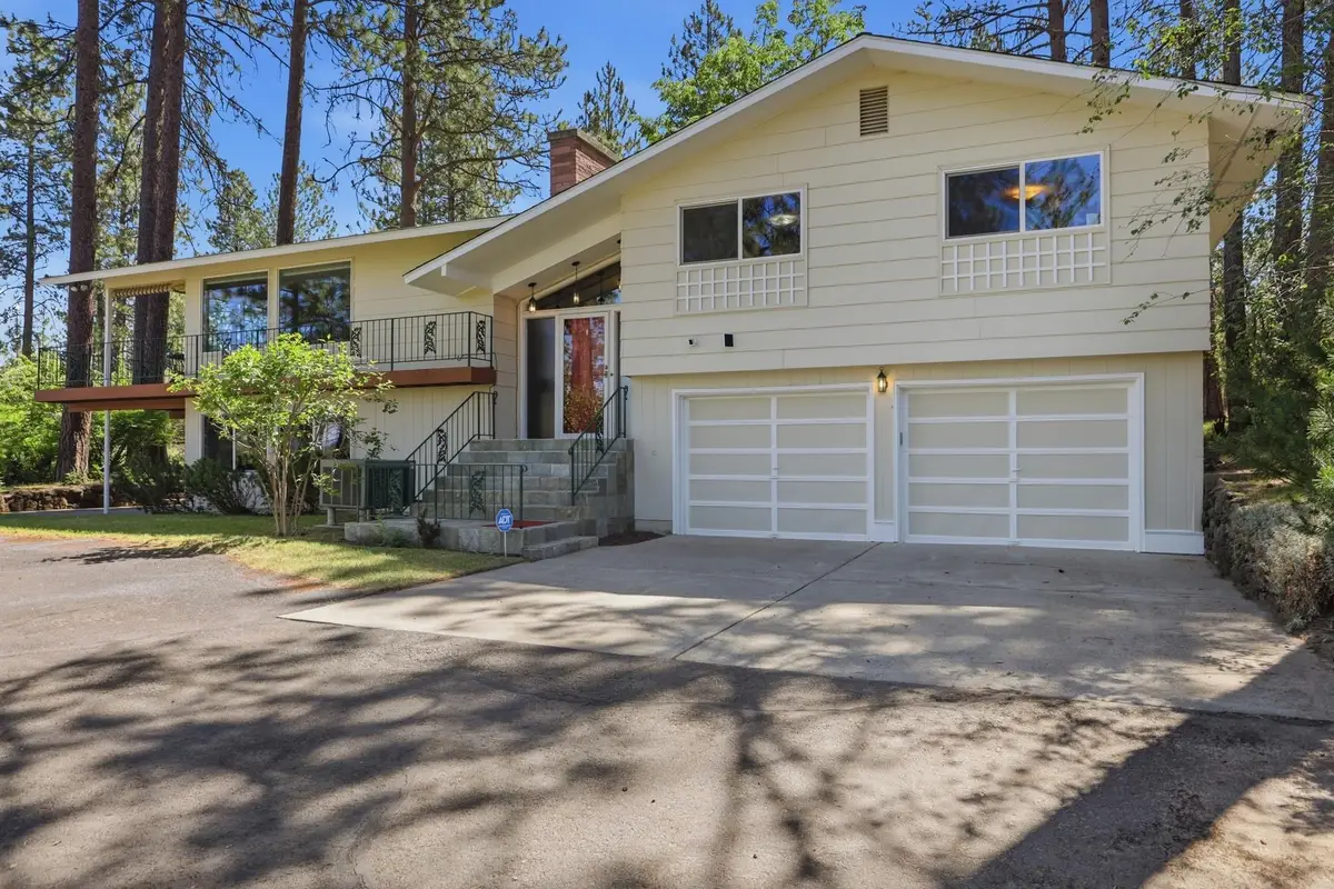6911 S Oak Rd, Spokane, WA 99224 - #1
