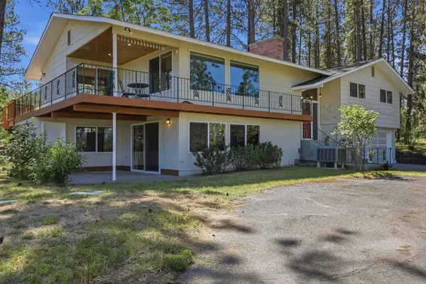 6911 S Oak Rd, Spokane, WA 99224