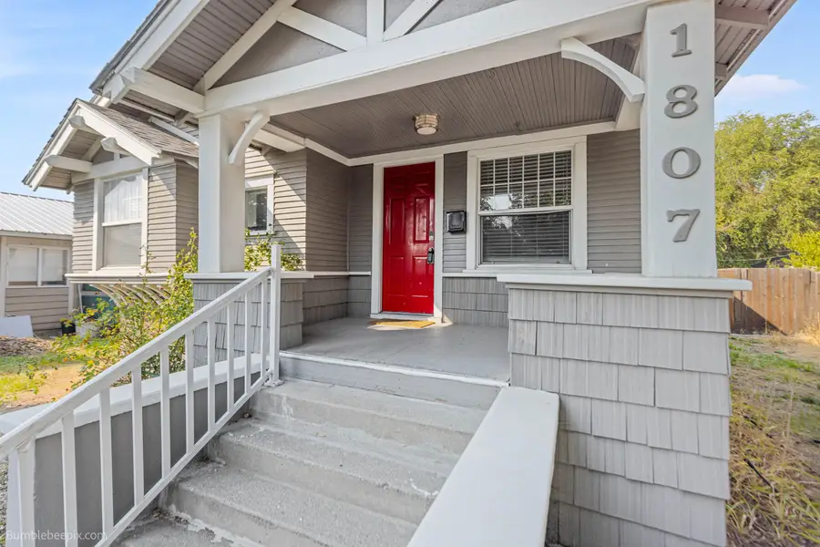 1807 E Boone Ave, Spokane, WA 99202 - #2