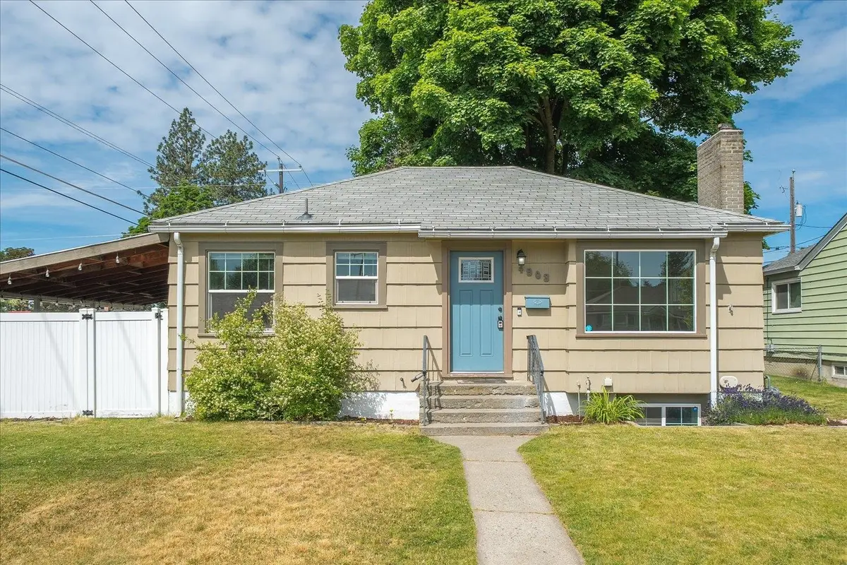 4903 N Cannon St, Spokane, WA 99205 - #1