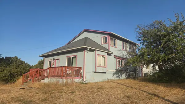 908 Garfield St, Lamont, WA 99017