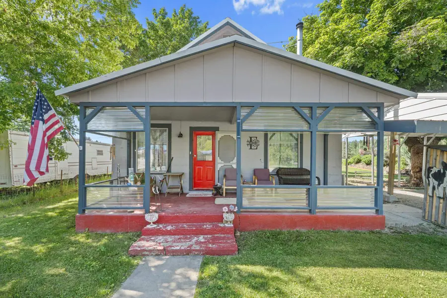 409 Houghton St, Ione, WA 99139 - #3