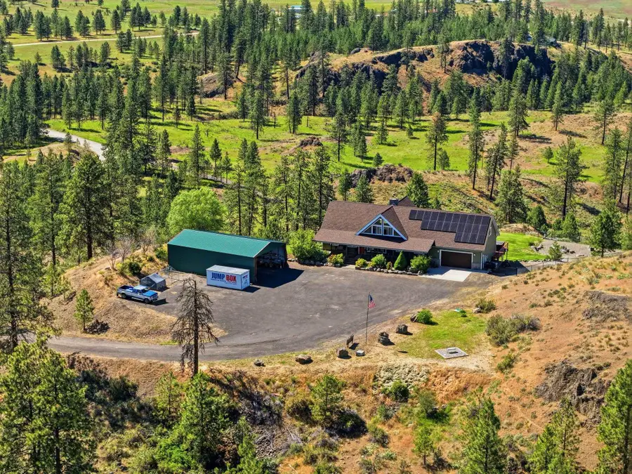 41031 Pineridge Dr, Davenport, WA 99122 - #2
