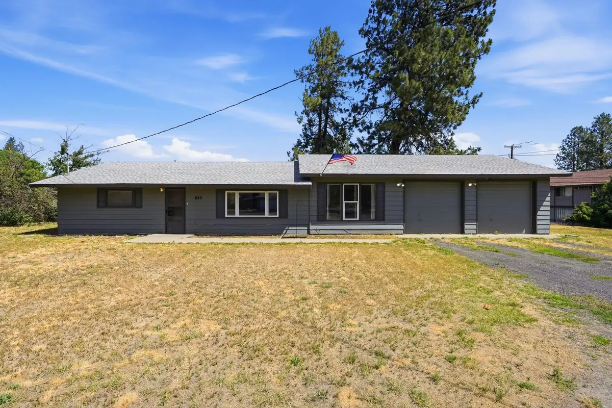 625 Clay St, Cheney, WA 99004 - #1
