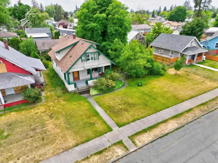 1118 E Everett Ave, Spokane, WA 99207 - #3
