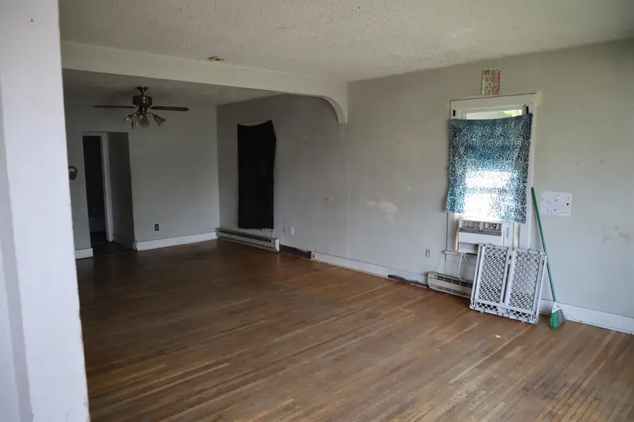 408 E Providence Ave, Spokane, WA 99207 - #3