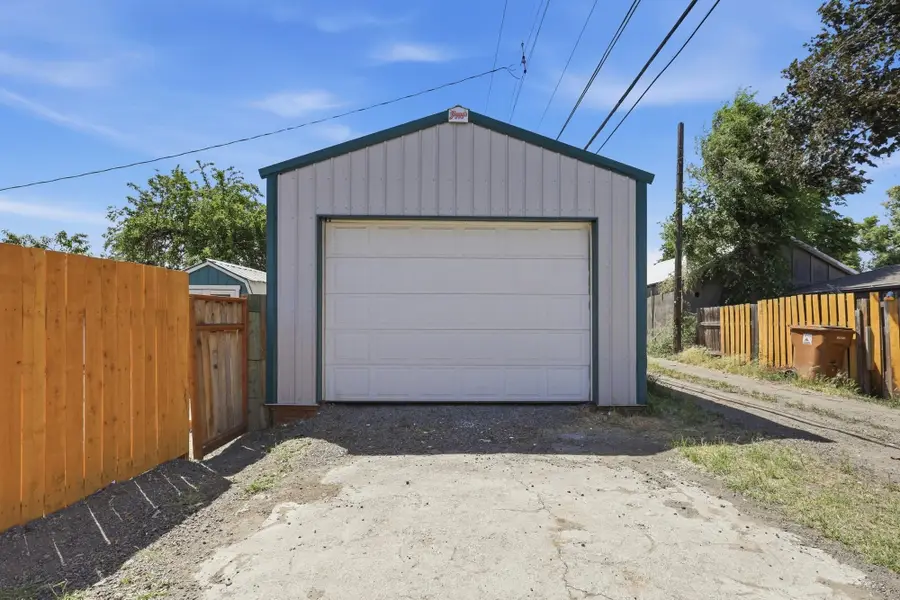 2927 E Columbia Ave, Spokane, WA 99208 - #2