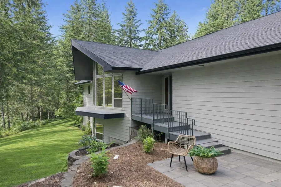 8818 N Ormond Ct, Newman Lake, WA 99025 - #2