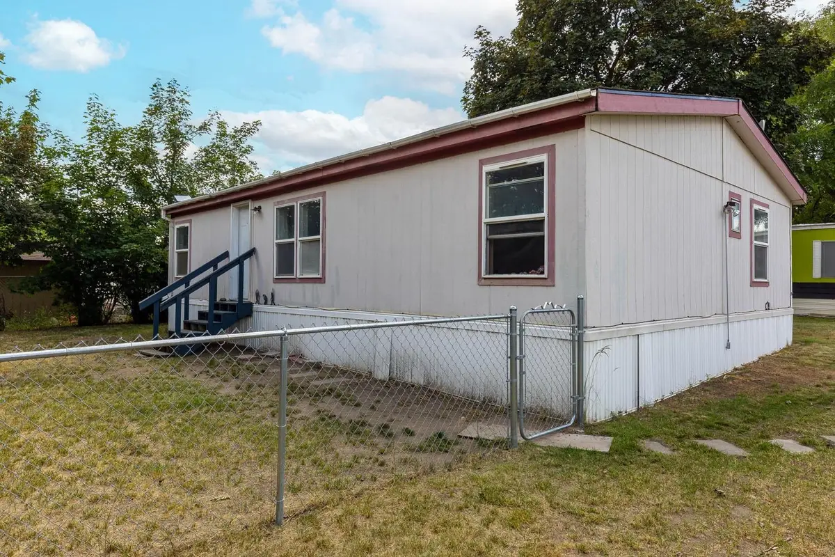 3920 E Center Rd, Mead, WA 99201 - #1