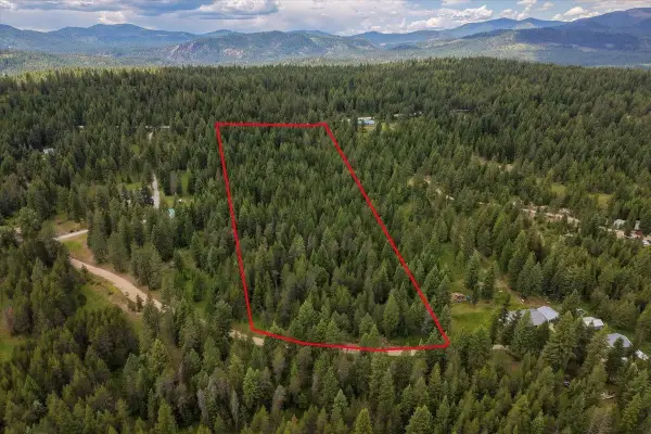 27X Jermain Loop, Newport, WA 99156