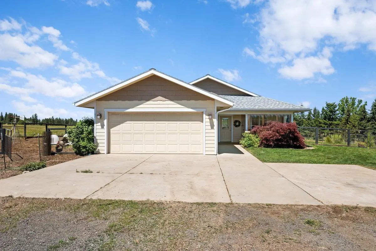 7706 E Bigelow Gulch Rd, Spokane, WA 99217 - #1