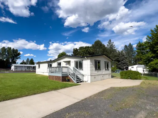 3306 E 4th Ct, Mead, WA 99021