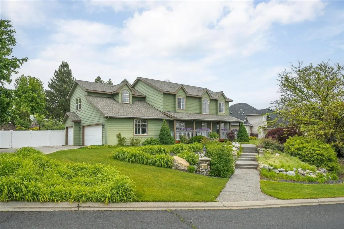 17201 E Galaxy Ln, Greenacres, WA 99016 - #1