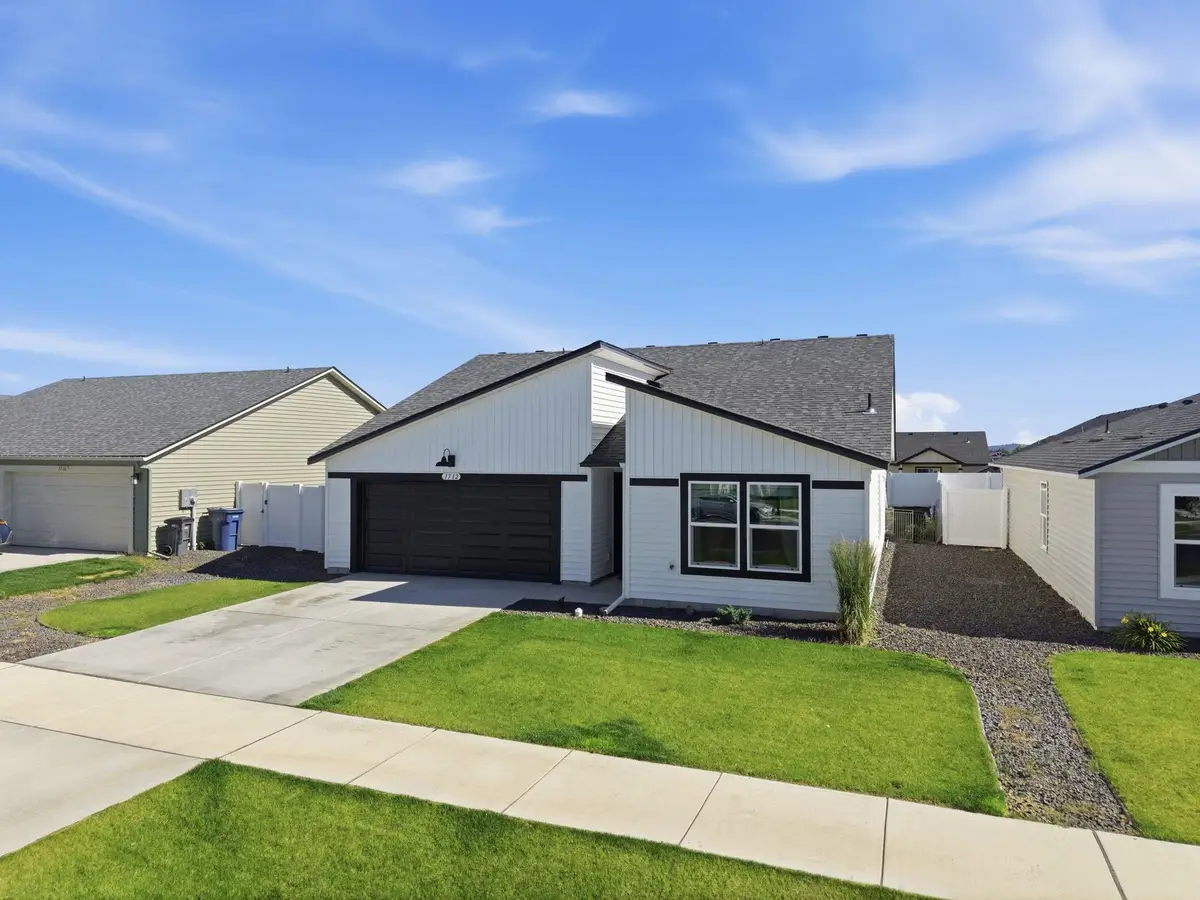 1712 E B St, Deer Park, WA 99006 - #1