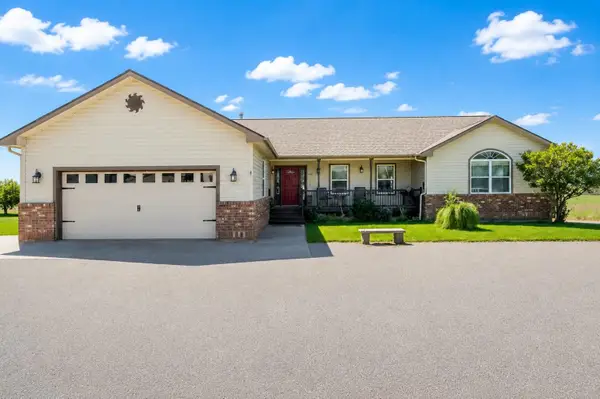 8715 W Antler Rd, Deer Park, WA 99006