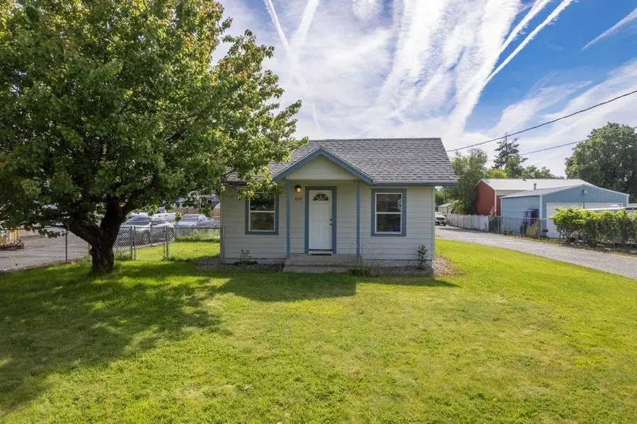 824 N Mamer Ave Ave, Spokane Valley, WA 99216 - #3