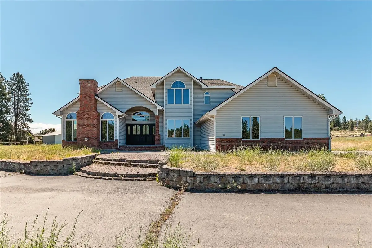 6821 E Bigelow Gulch Rd, Spokane, WA 99217 - #1