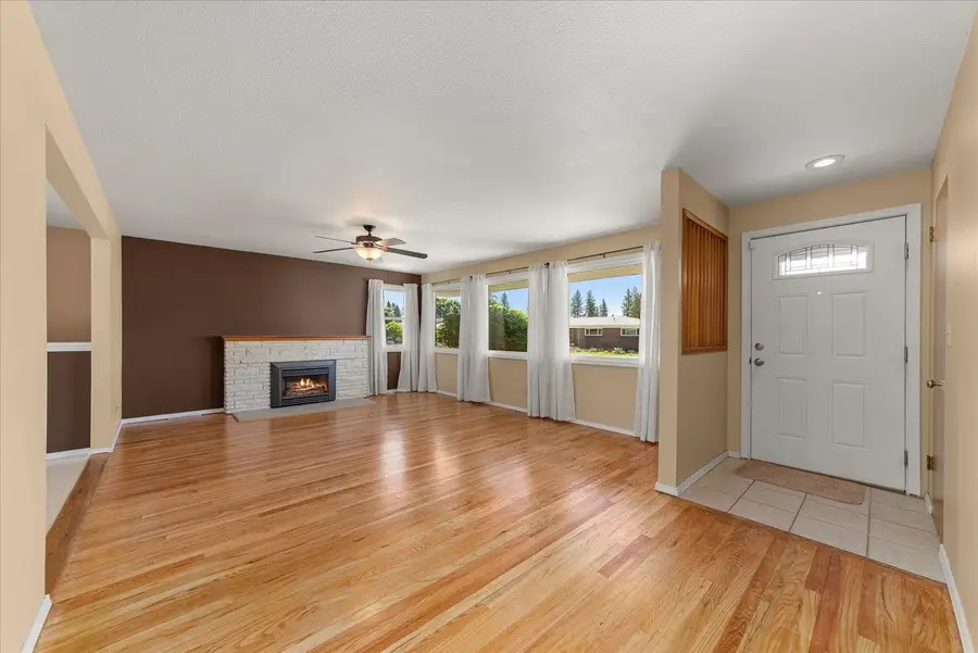 3320 W Rosewood Ave, Spokane, WA 99208 - #3