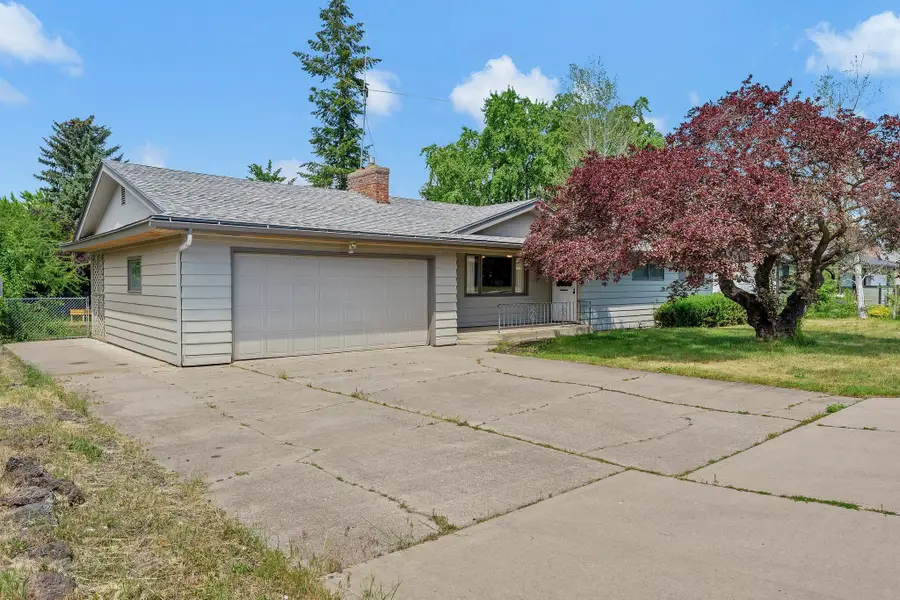 11807 E 16th Ave, Spokane Valley, WA 99206 - #2