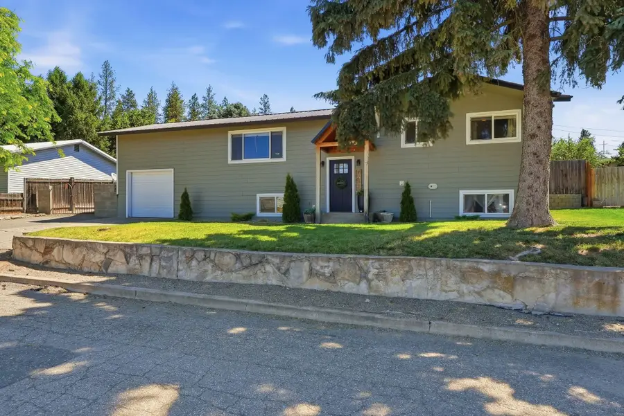 741 S Chester St, Colville, WA 99114 - #3