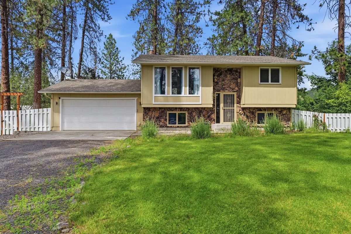 10852 W Sagewood Rd, Nine Mile Falls, WA 99026 - #1