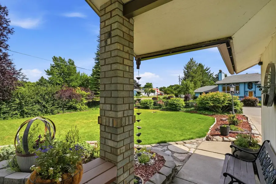 13823 E Crown Ave, Spokane, WA 99216 - #2