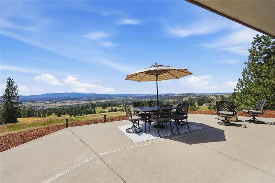 16211 E Jacobs Ln, Spokane, WA 99217 - #2