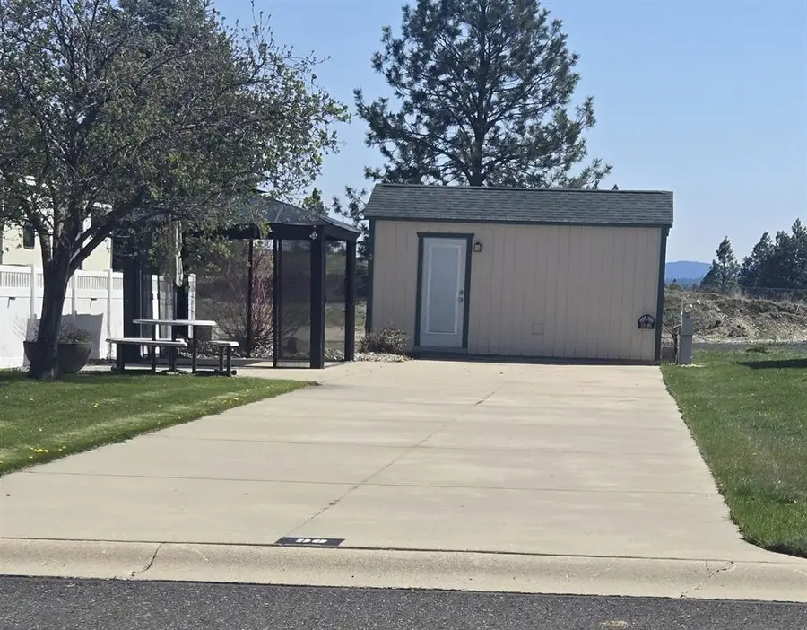 1205 N Country Club Dr, Deer Park, WA 99006 - #2