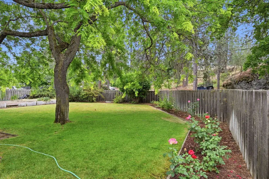 2306 E 37th Ave, Spokane, WA 99223 - #2