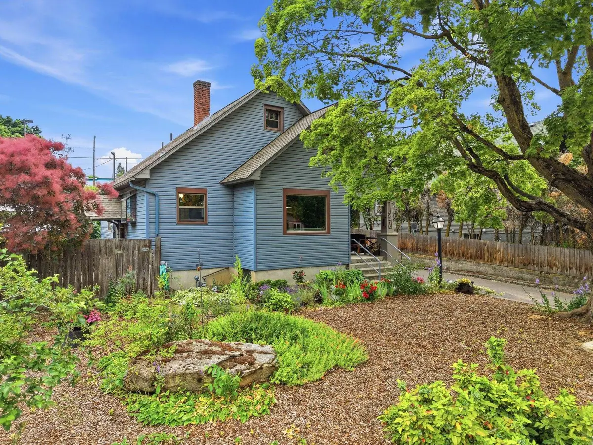 3210 E 16th Ave, Spokane, WA 99223 - #1