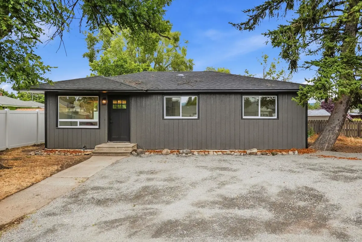 8309 E Knox Ave, Spokane Valley, WA 99212 - #1